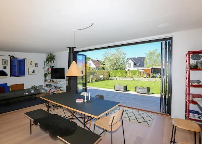 Modern Architecture Atrium House וילה *